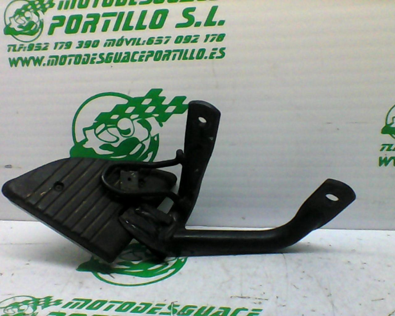 Estribera trasera izquierda con reposapies  Honda SH   125 (2004-2007)