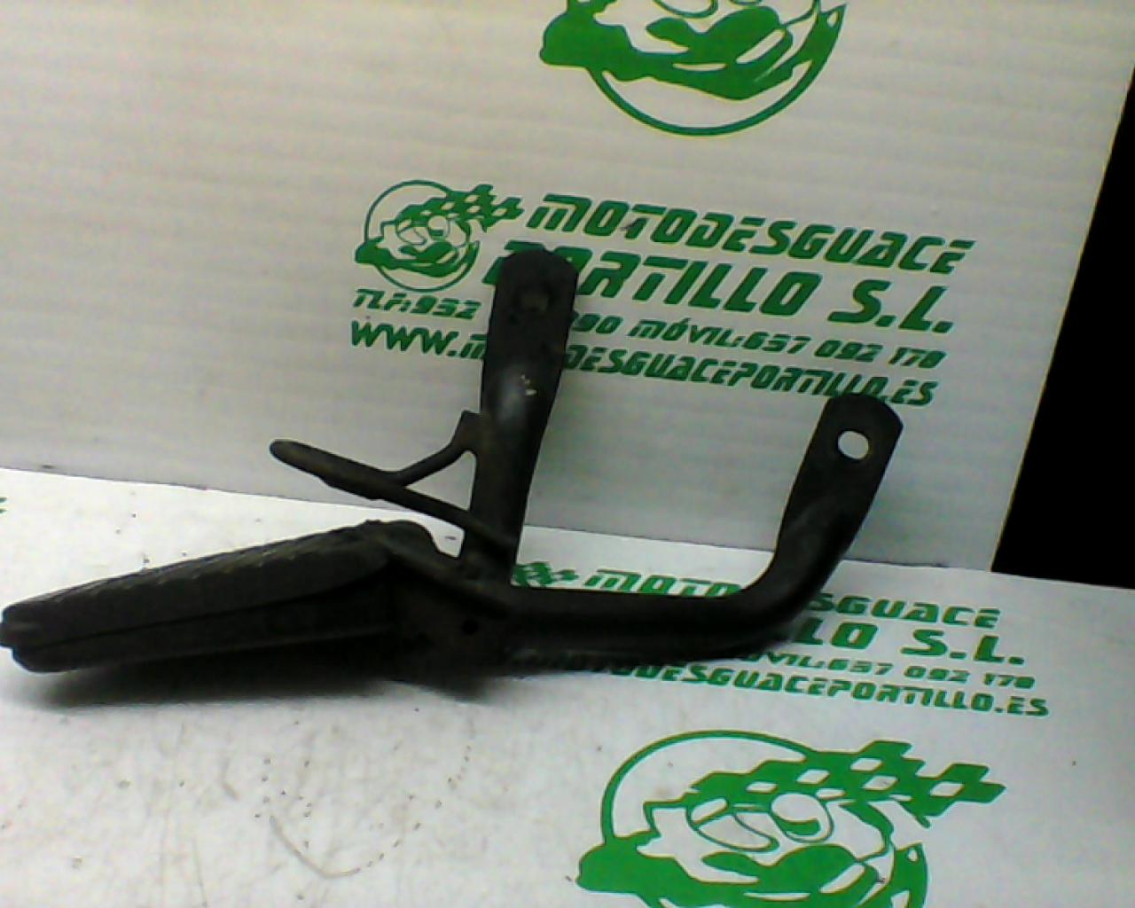 Estribera trasera izquierda con reposapies  Honda SH 150 (2000-2003)