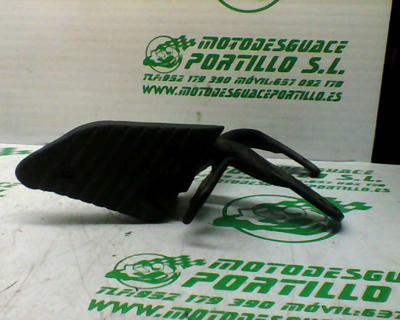 Estribera trasera izquierda con reposapies  Honda SH 150 (2000-2003)