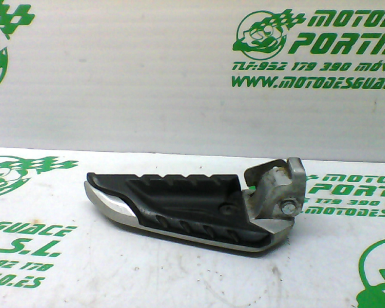 Reposapies trasero derecho Honda  SH MODE  (2016-2018)