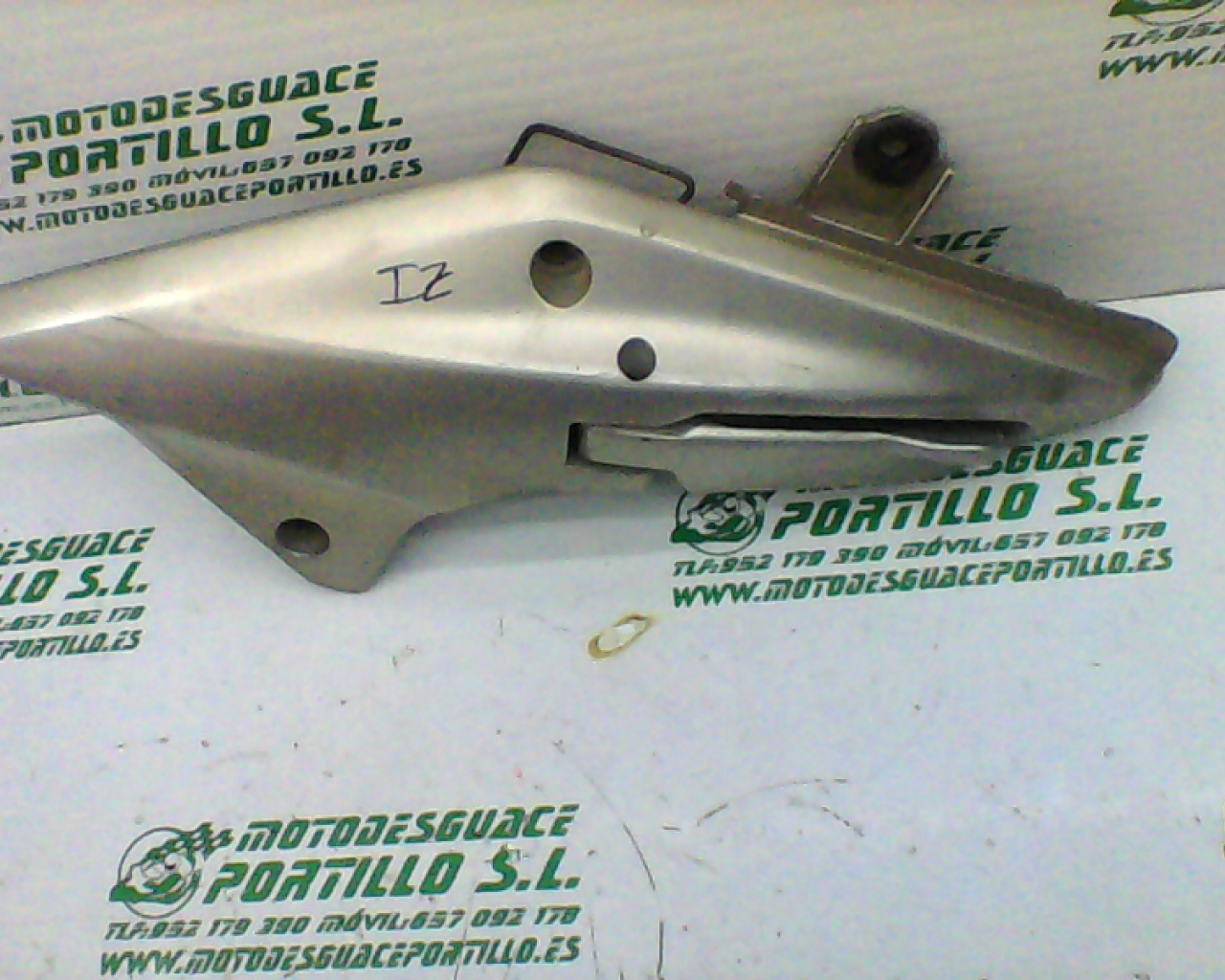 Reposapies trasero izquierdo Honda Silver wing 600 (2005-2006)