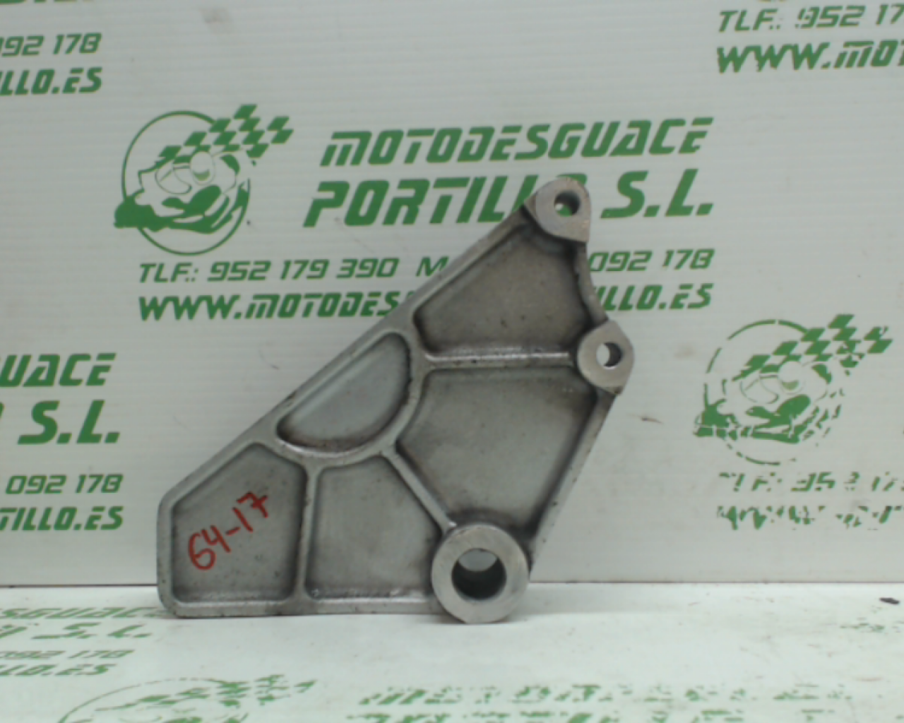 Soporte de pinza freno trasera Hyosung Aquila 650 07-08 (2007-2008)