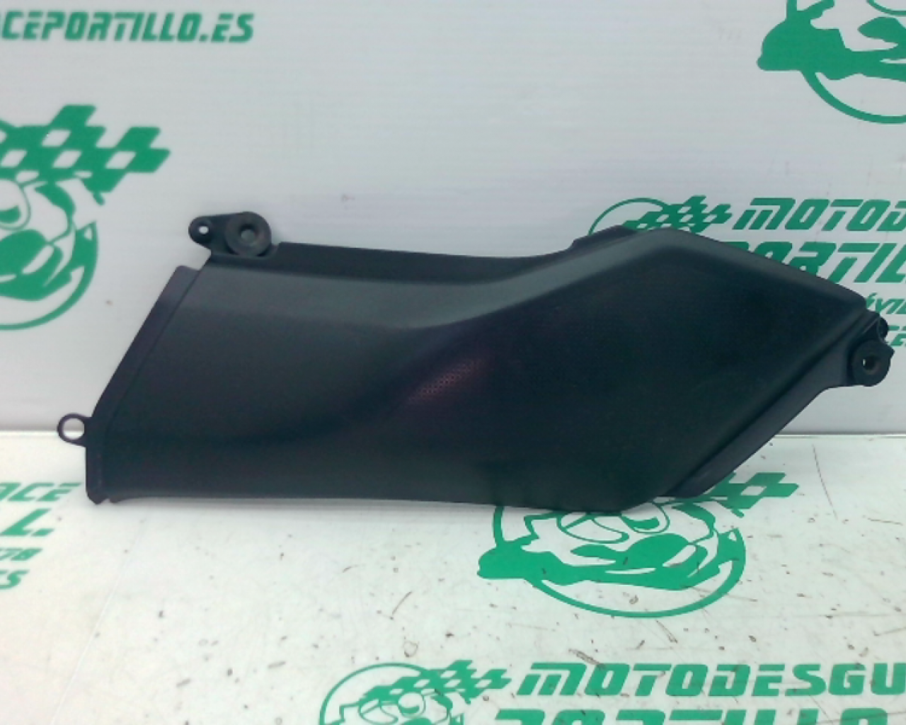 Carcasa lateral izquierda Kawasaki Z 900 (2020-2021)