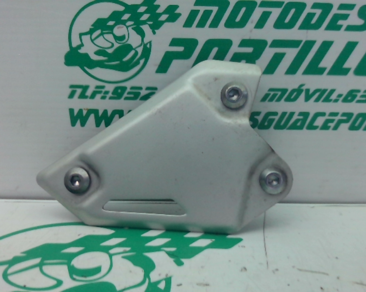 Protector de estribera delantera derecha Kawasaki Z 900 (2020-2021)