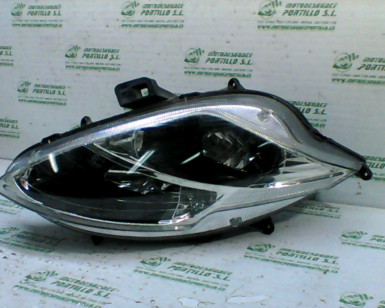 Faro izquierdo Keeway SILVERBLADE 125   12-13 (2012-2013)