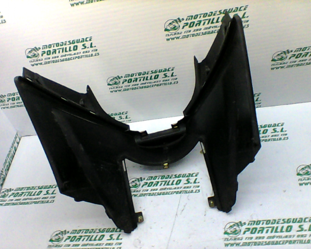 Carcasa bajo asiento Kymco Agility city  125 (2009-2012)