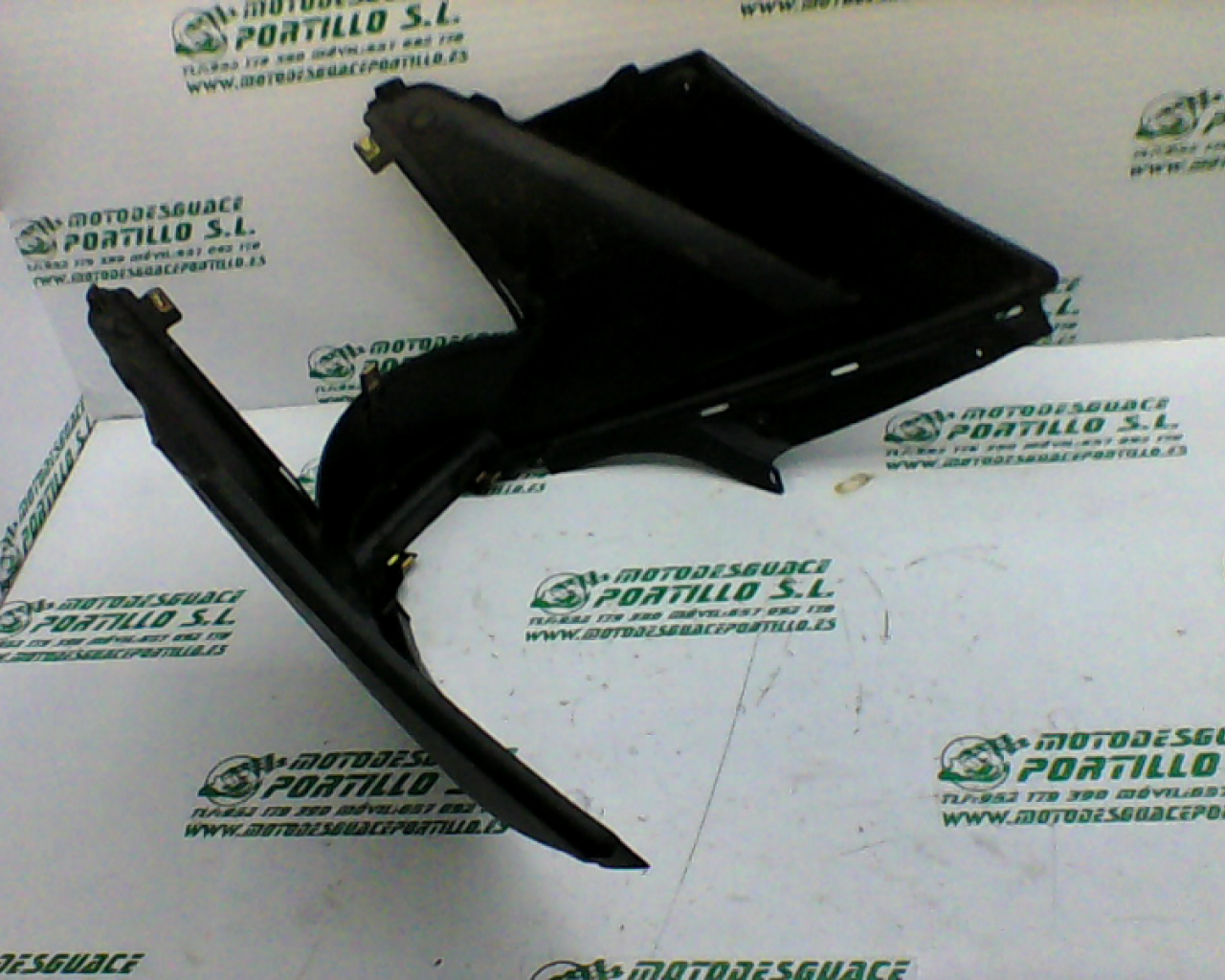 Carcasa bajo asiento Kymco Agility city  125 (2009-2012)