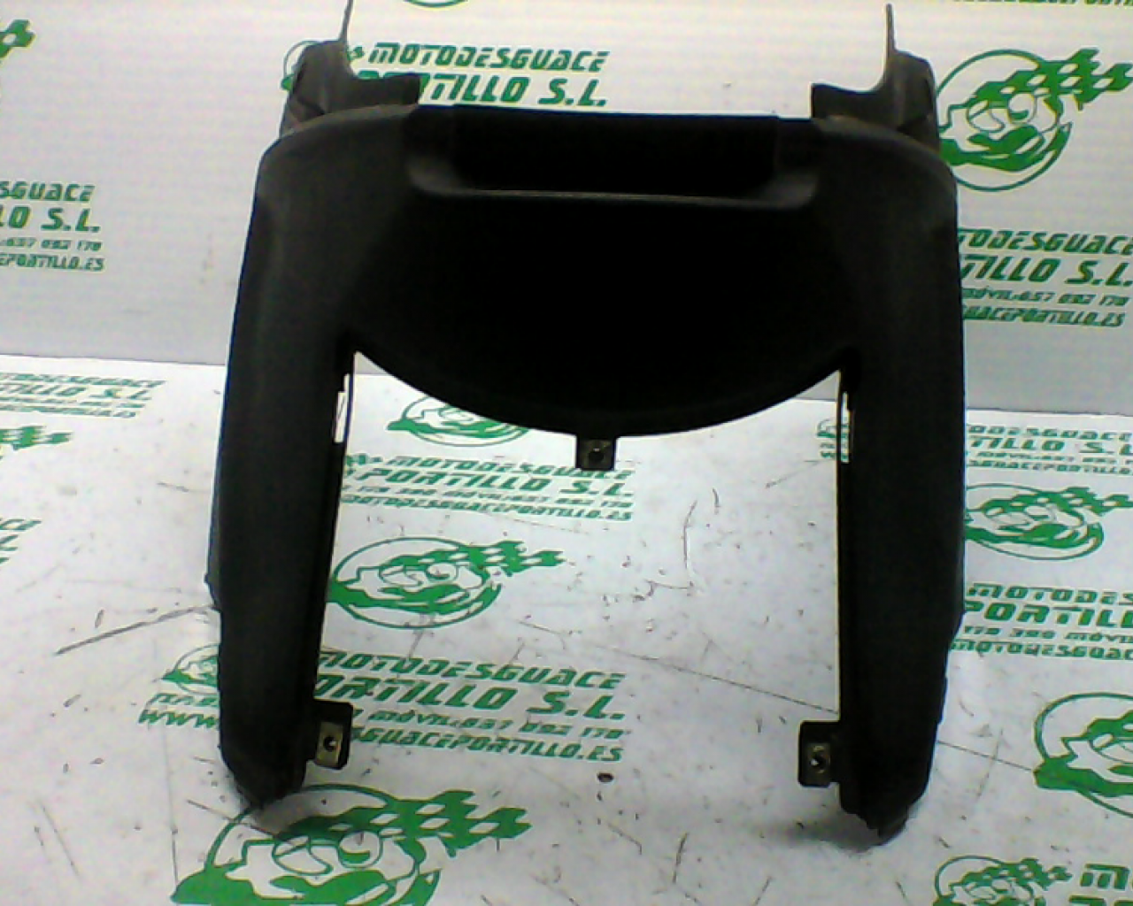 Carcasa bajo asiento Kymco Agility city  125 (2009-2012)