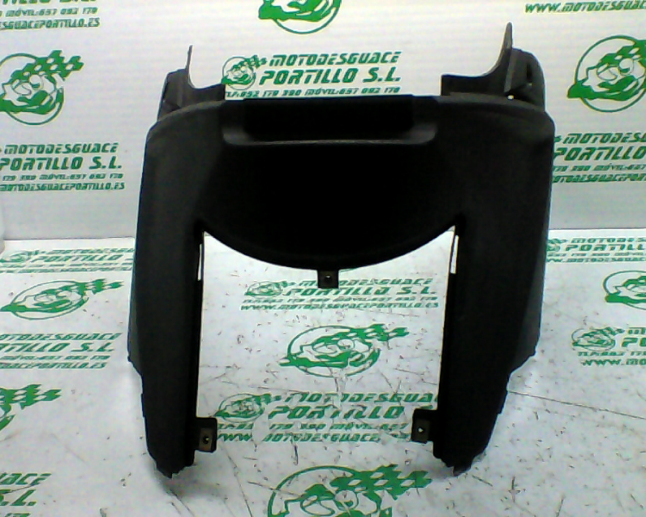 Carcasa bajo asiento Kymco Agility city  125 (2009-2012)