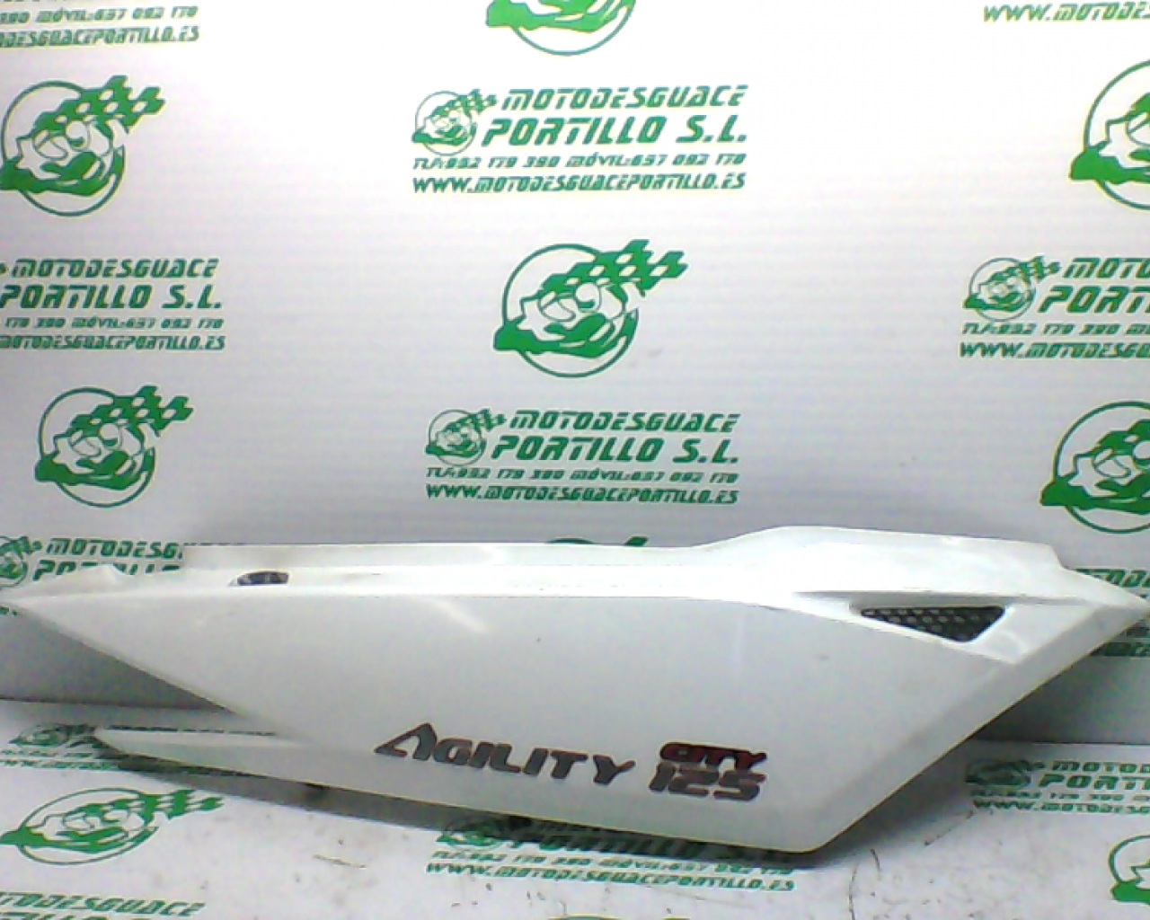 Carcasa bajo asiento derecho Kymco Agility city  125 (2009-2012)