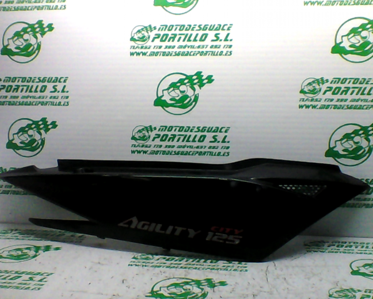 Carcasa lateral trasera derecha Kymco Agility city  125 (2009-2012)