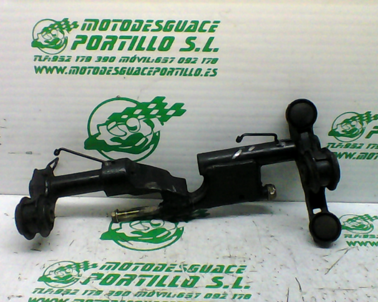 Soporte de motor Kymco Agility city  125 (2009-2012)