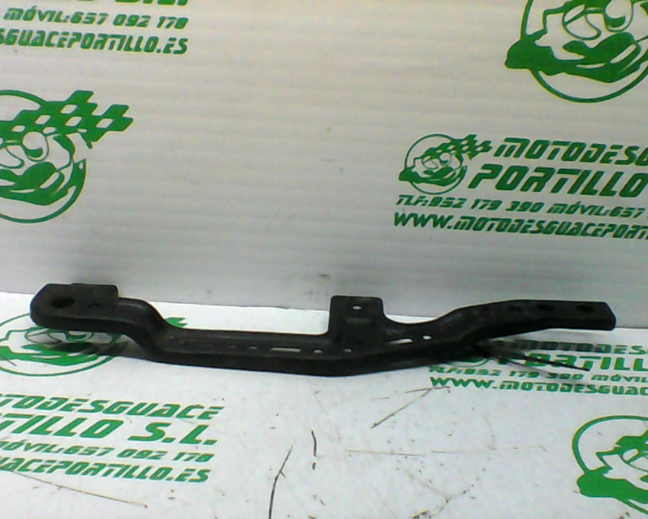 Soporte suelo derecho Kymco Agility city  125 (2009-2012)