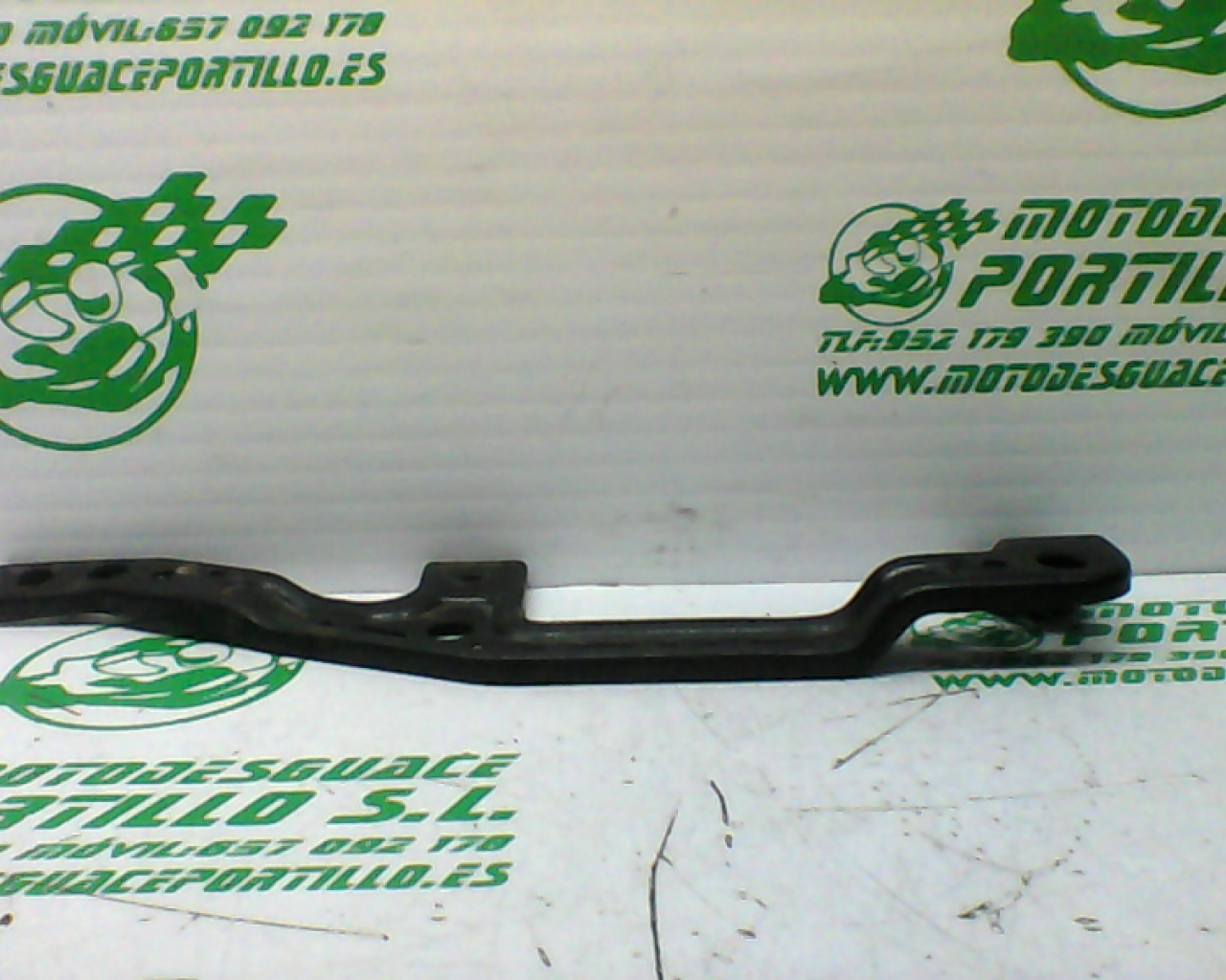 Soporte suelo izquierdo Kymco Agility city  125 (2009-2012)