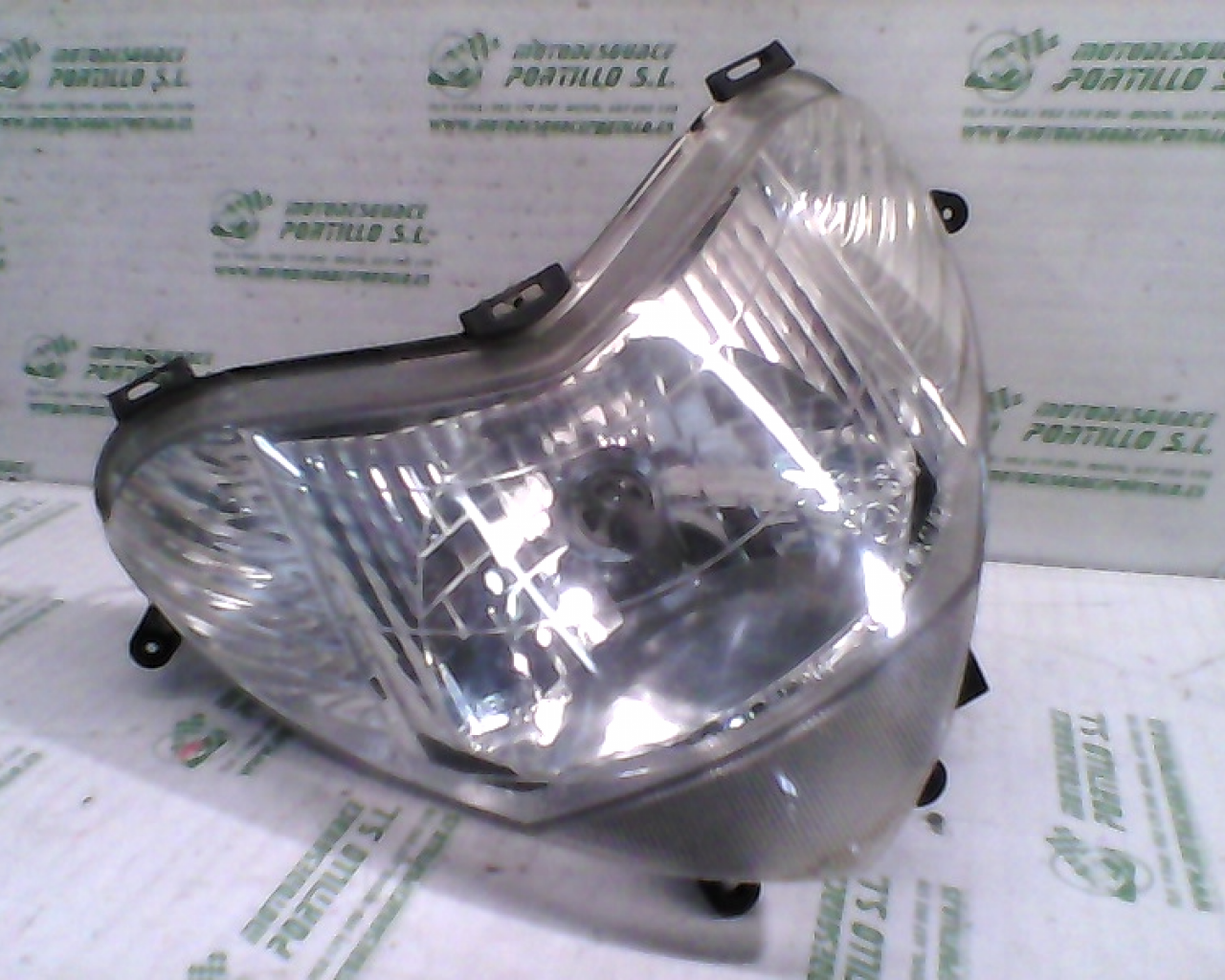 Faro derecho  Kymco Bet&win 125 (2002-2005)