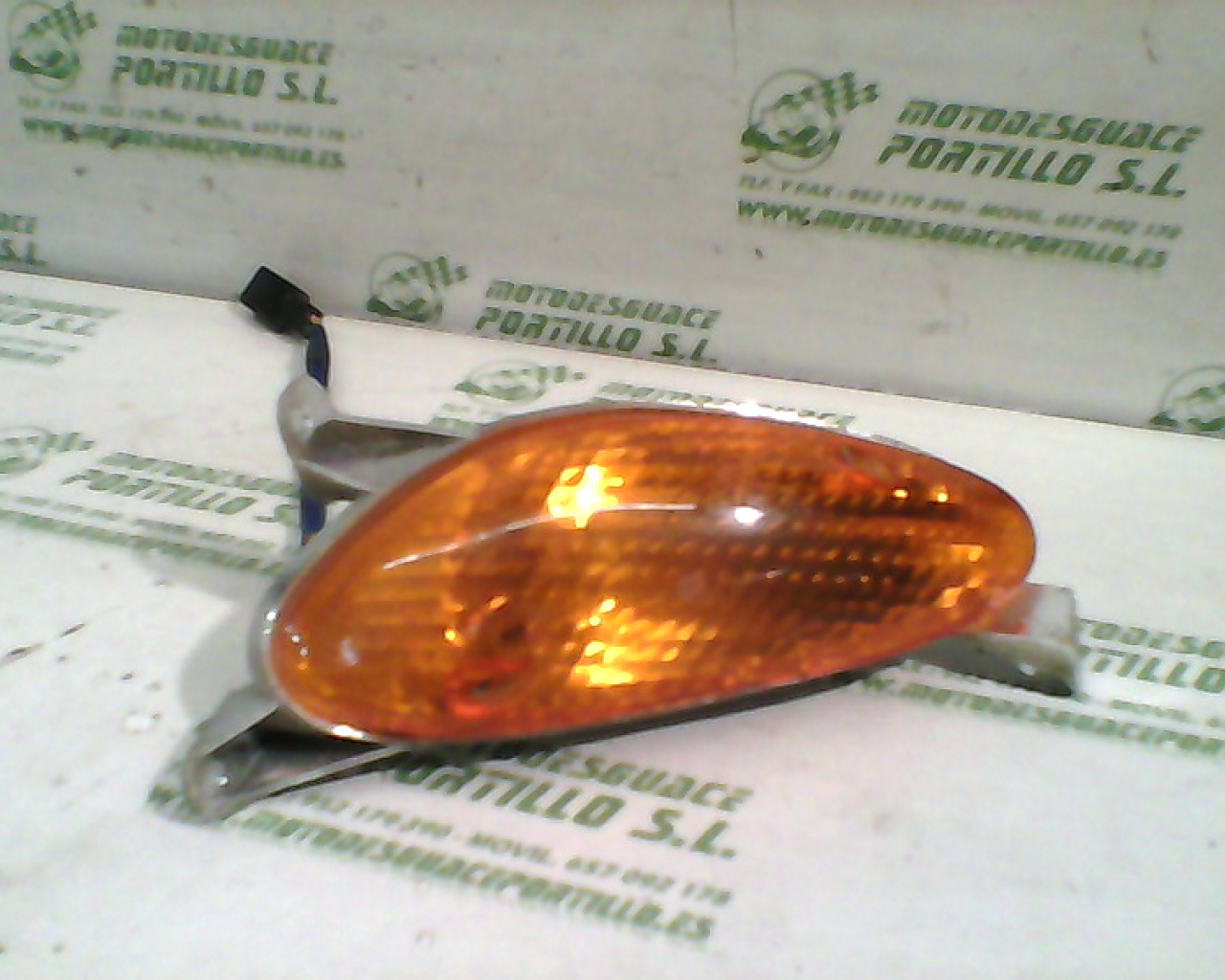 Intermitente delantero izquierdo Kymco Dink  50 (2000-2004)