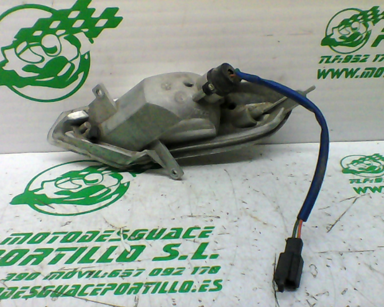 Intermitente trasero izquierdo Kymco Grand dink 125 (2005-2007)