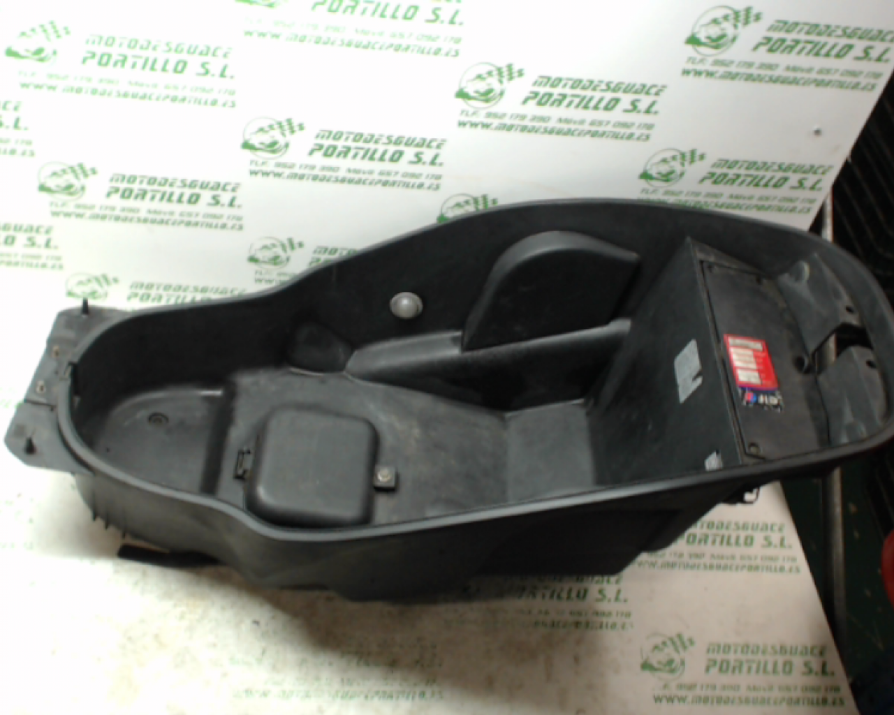 Porta-casco Kymco Grand dink 125 (2005-2007)