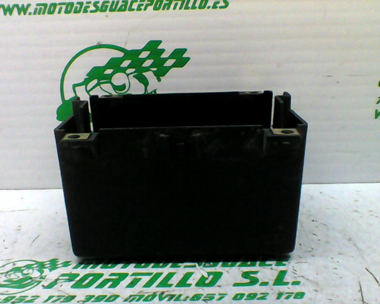 Caja batería Kymco Super Dink 125 (2010-2011)