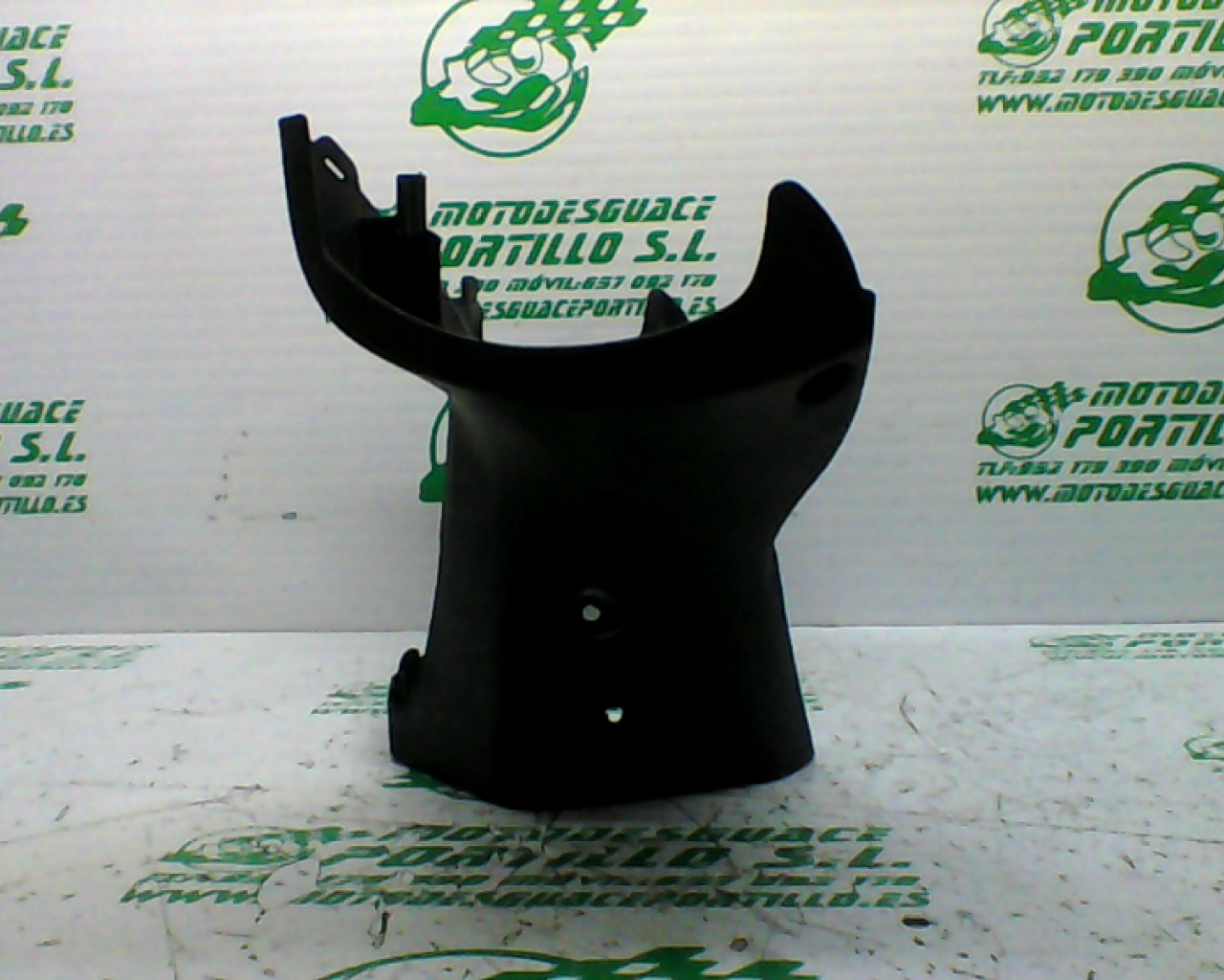 Embellecedor del manillar Kymco Super Dink 125 (2010-2011)