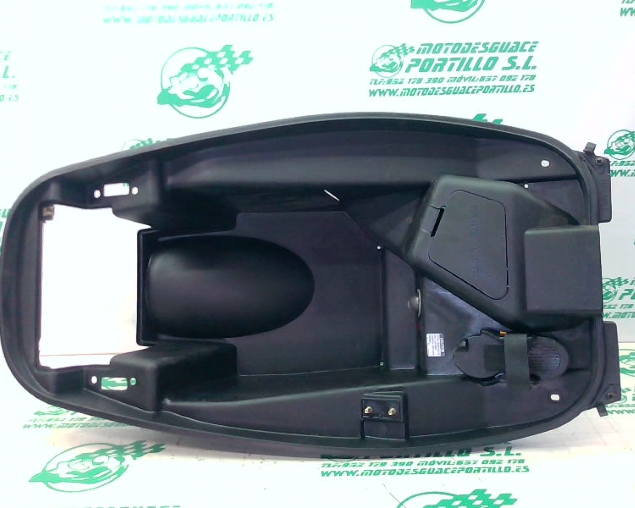 Porta-casco Kymco Xciting 500 (2010-2012)