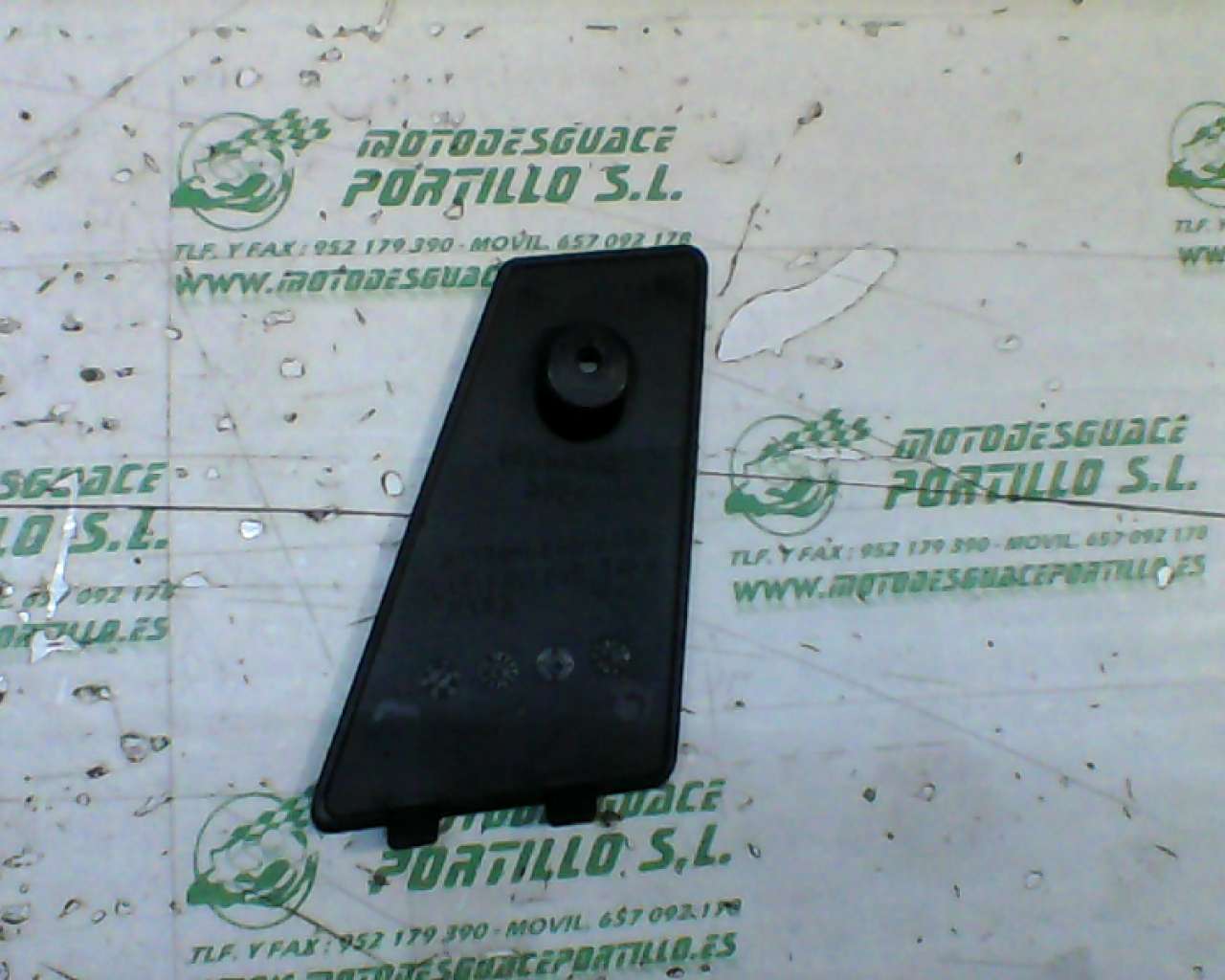 Tapa Bote Expansor  Kymco Yager 125 (2008-2010)