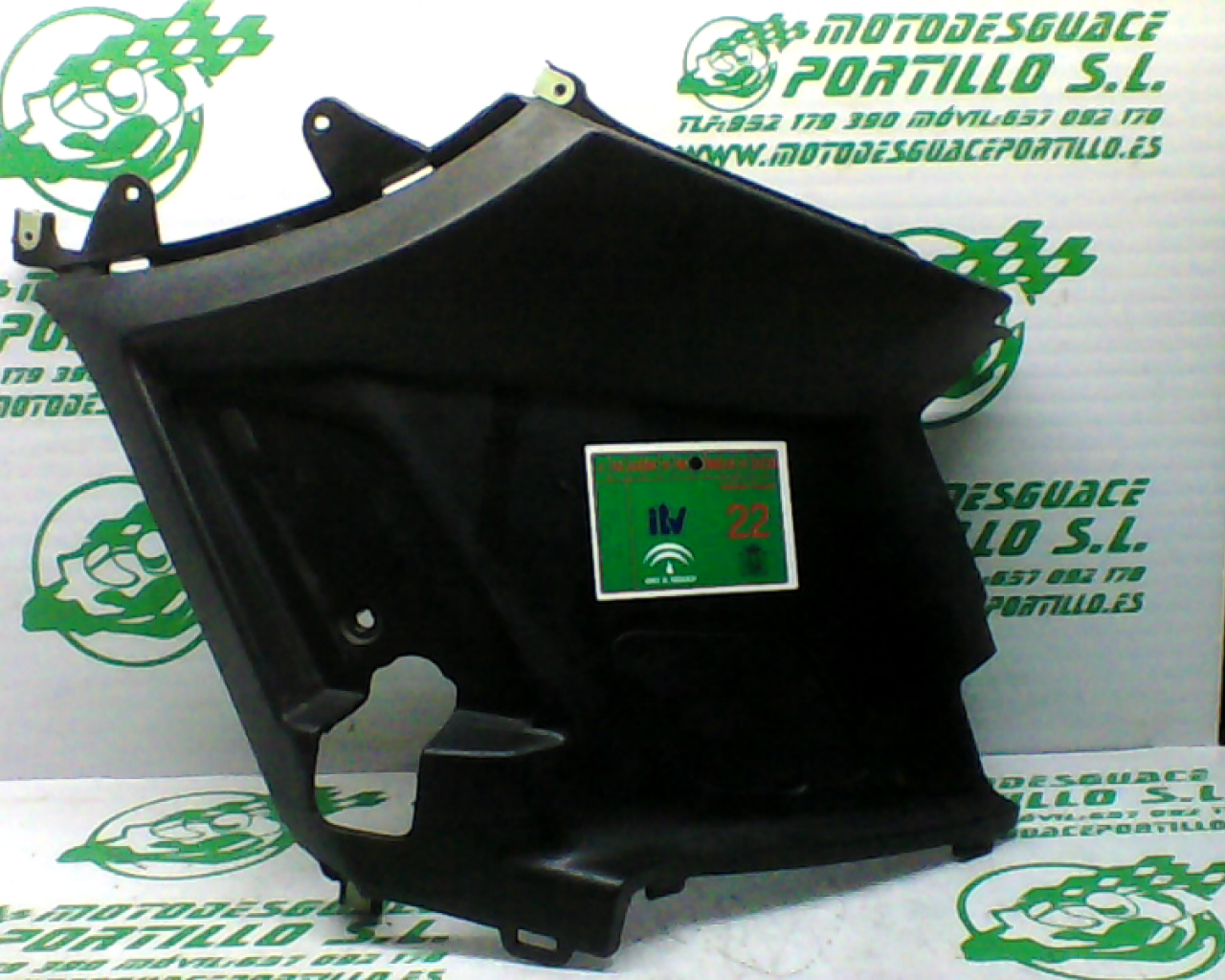 Carcasa bajo asiento derecho Peugeot Kisbee 50 4T (2010-2012)