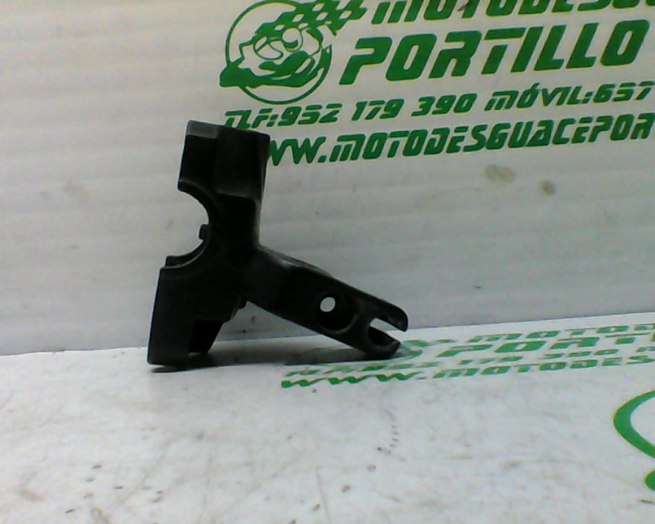 Soporte de maneta trasera Peugeot Kisbee 50 4T (2010-2012)