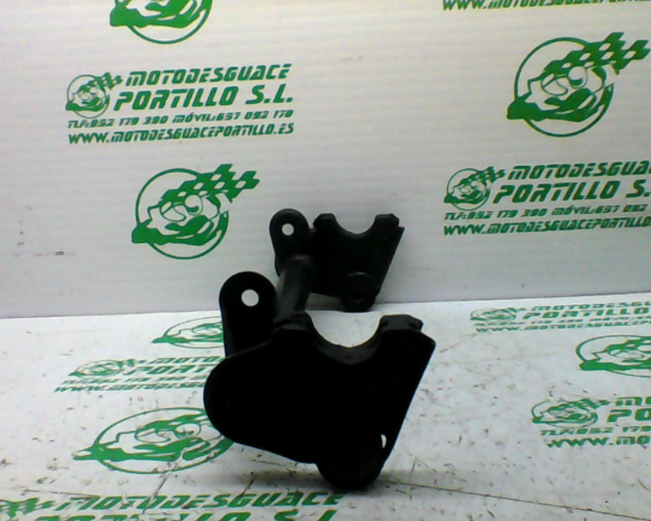 Soporte de motor Peugeot Kisbee 50 4T (2010-2012)