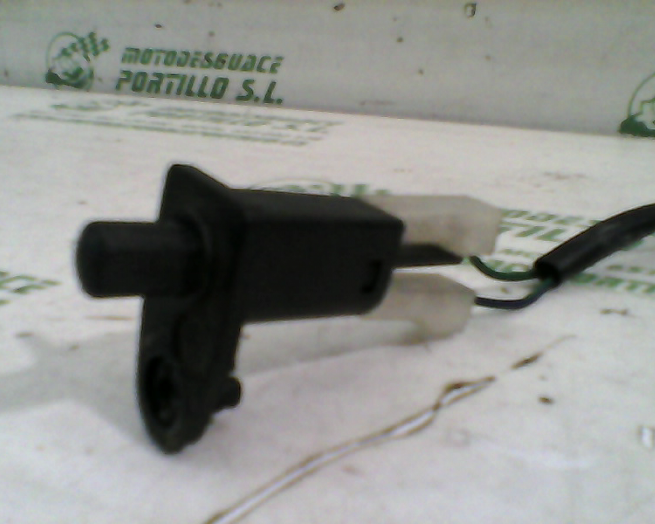 Interruptor de asiento Peugeot Satelis 125 (2006-2007)