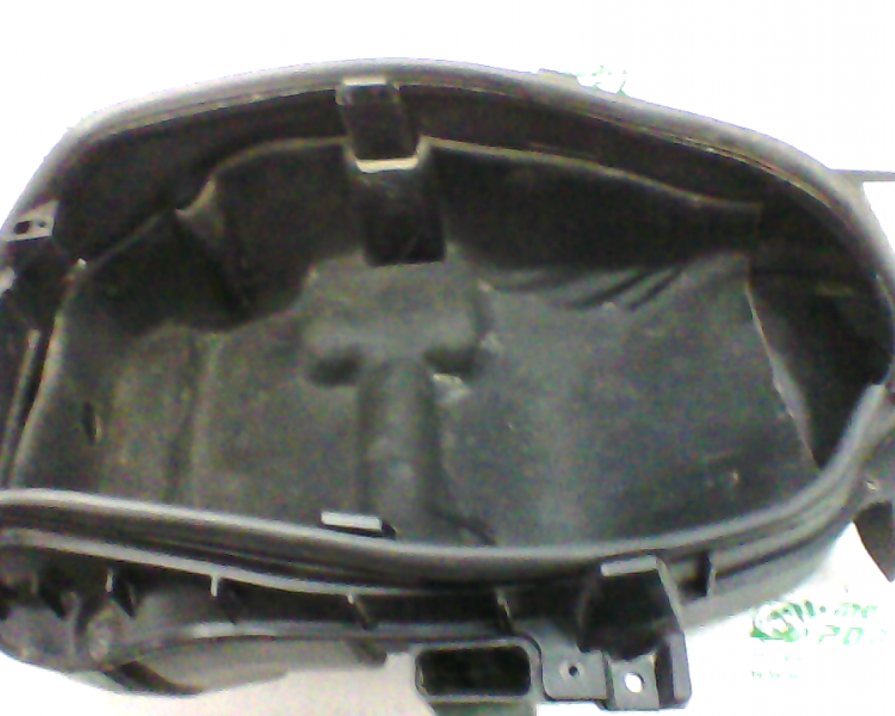 Porta-casco Peugeot Satelis 125 (2006-2007)