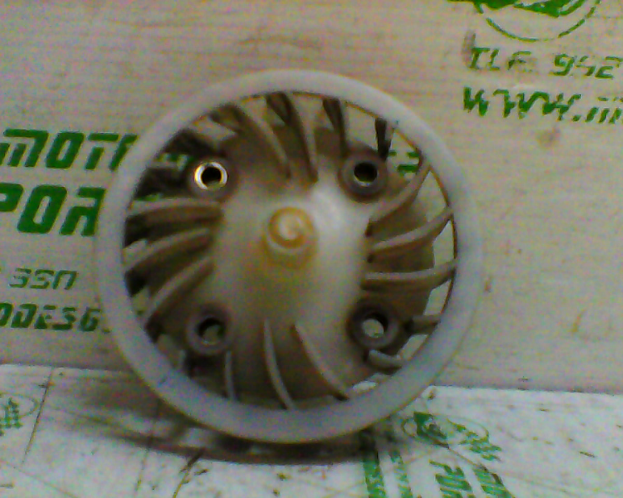 Ventilador del plato magnetico Peugeot Tweet 50 4T (2011-2013)