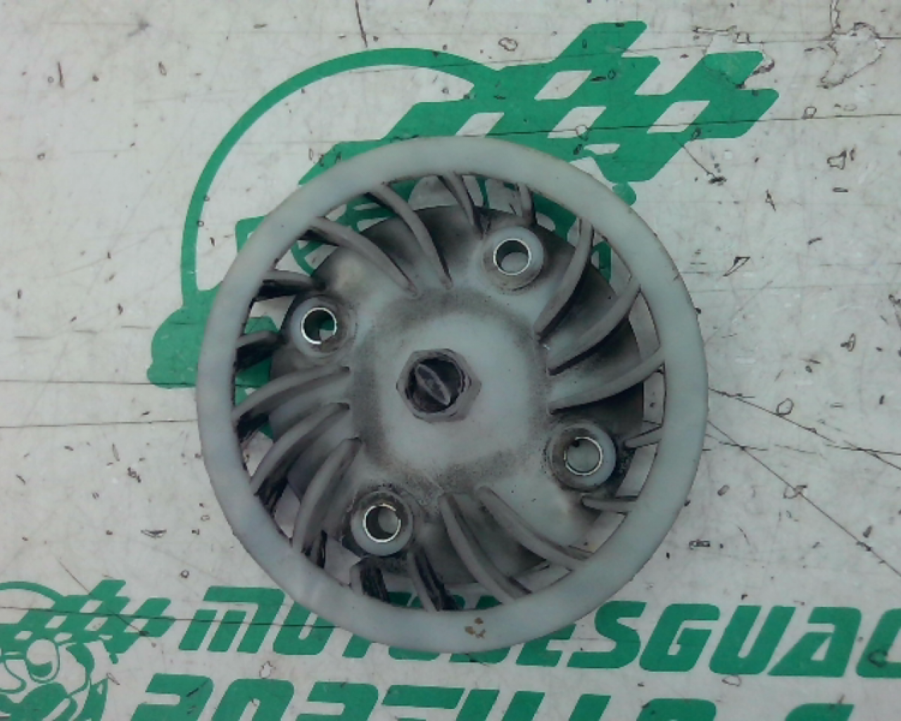 Ventilador del plato magnetico Peugeot Tweet 50 4T (2011-2013)