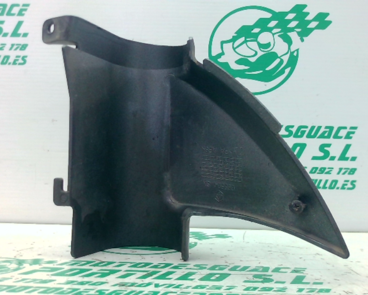 Embellecedor  Guardabarros  Delantero Izquierdo  Piaggio BEVERLY 350I (2017-2018)