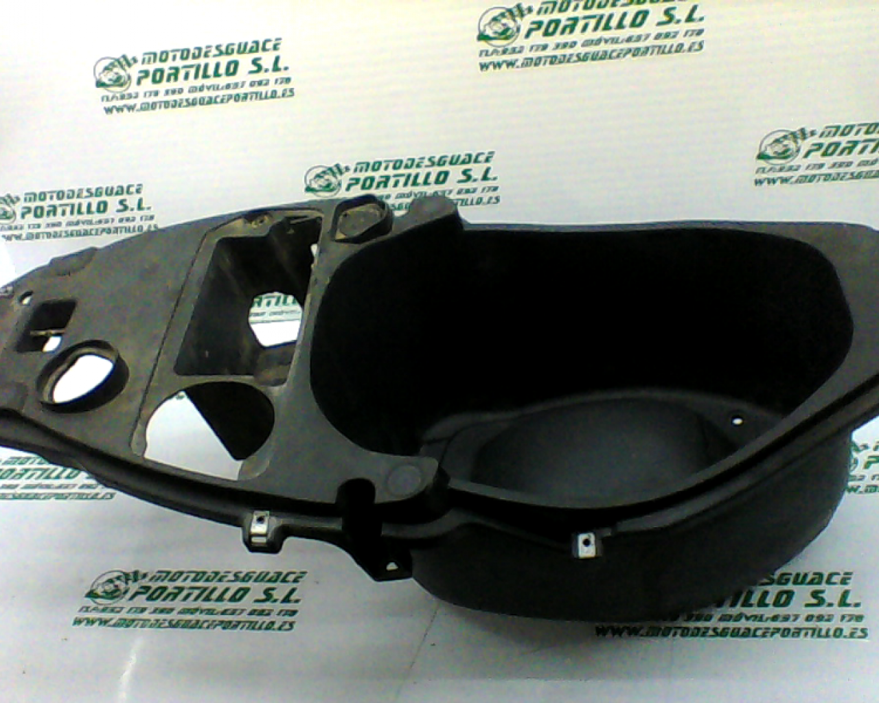 Porta-casco Piaggio FLY 125 4T (2005-2007)