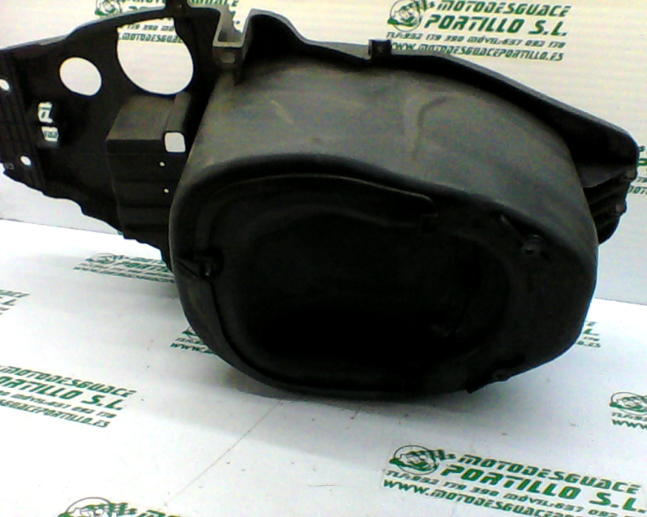 Porta-casco Piaggio FLY 125 4T (2005-2007)