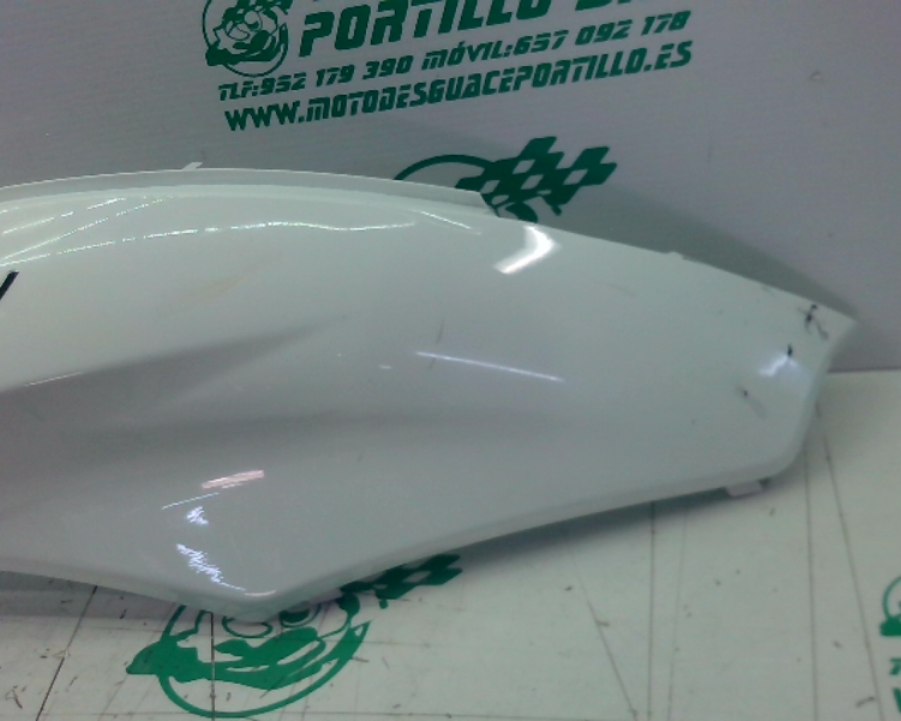 Carcasa lateral trasera derecha Piaggio liberty 125 i 2023 (2023-2024)