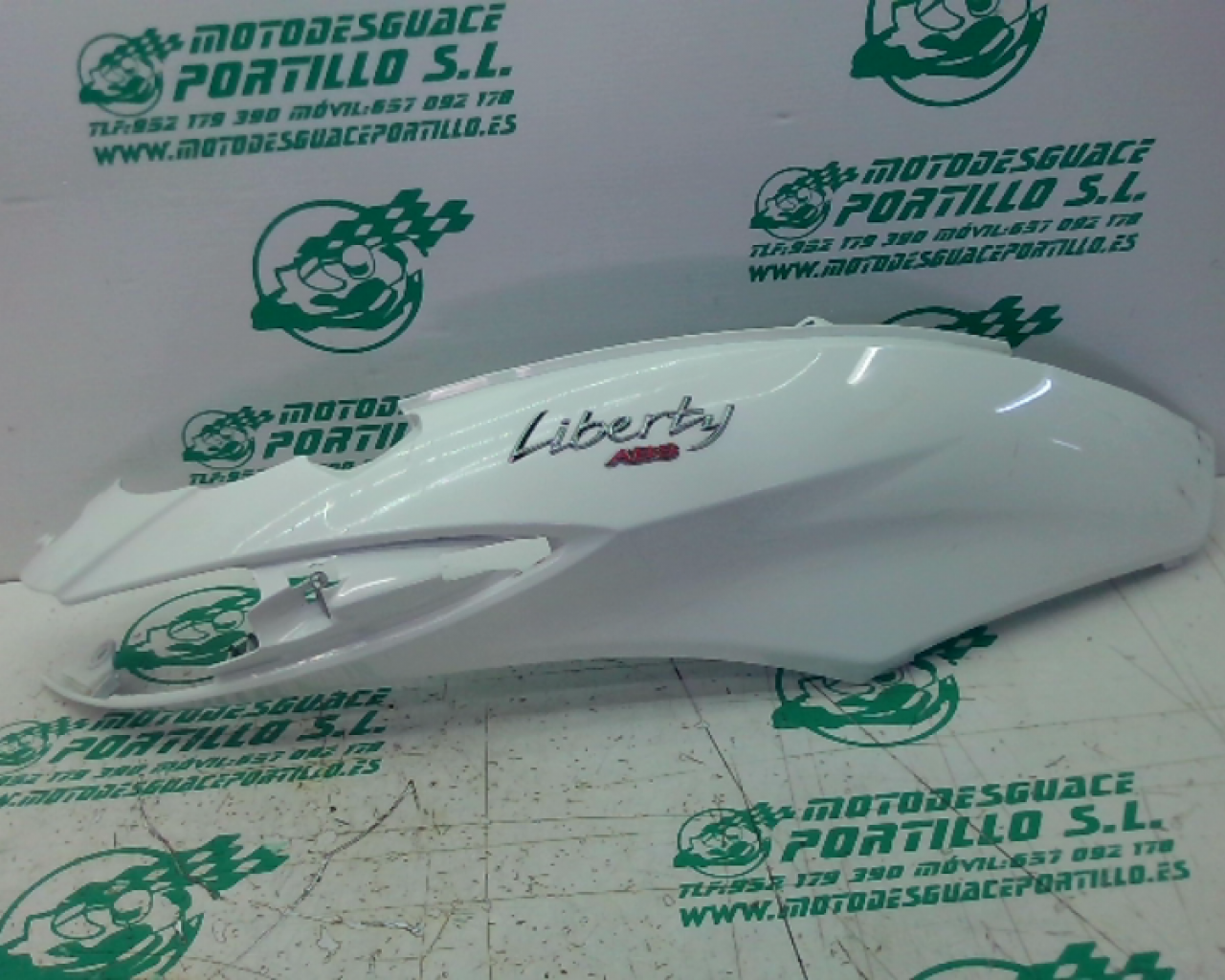 Carcasa lateral trasera derecha Piaggio liberty 125 i 2023 (2023-2024)