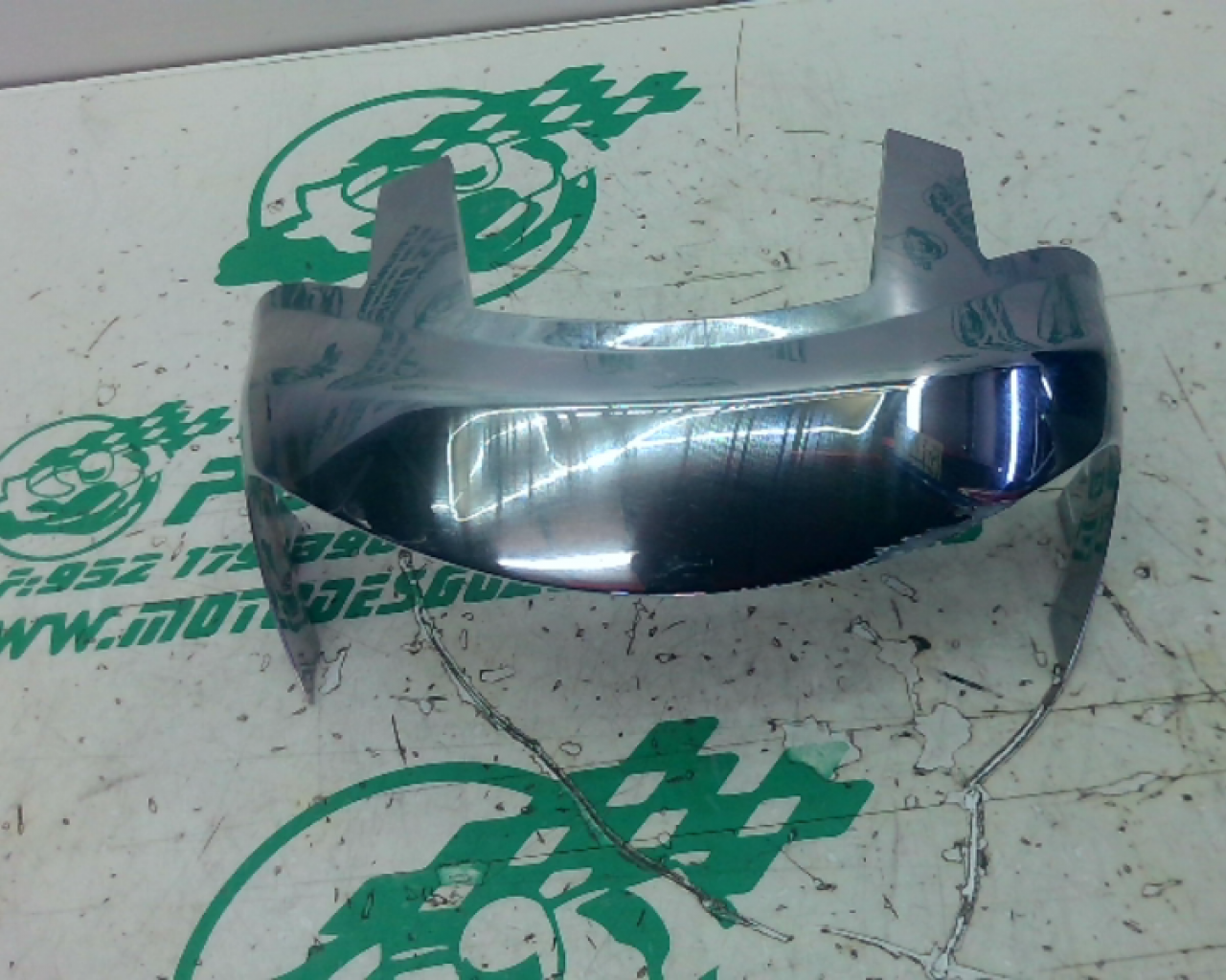 Embellecedor del faro Piaggio liberty 125 i 2023 (2023-2024)