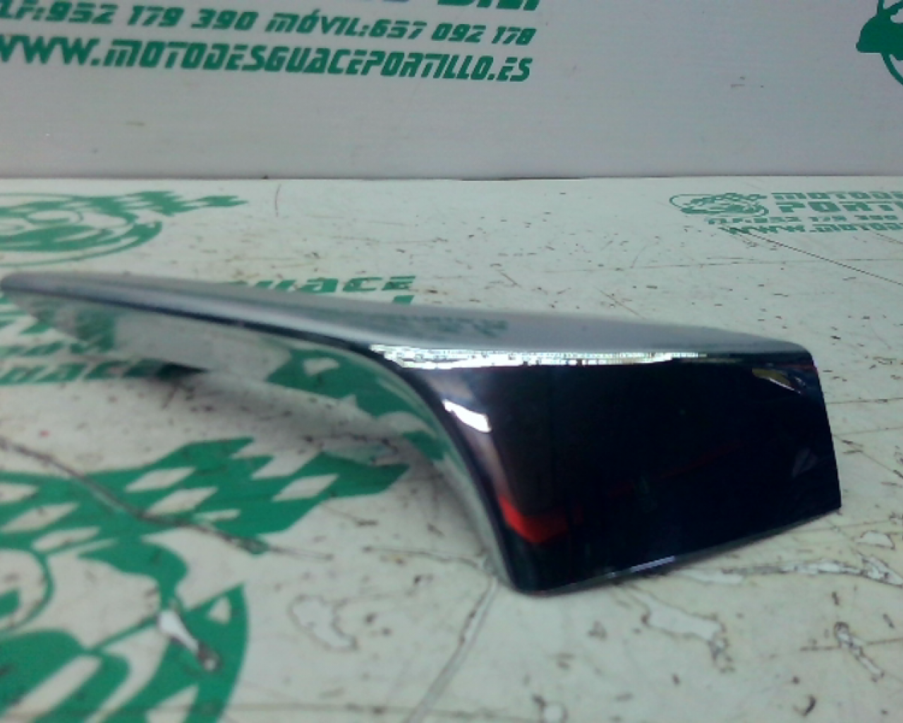 Embellecedor lateral derecho  Piaggio liberty 125 i 2023 (2023-2024)