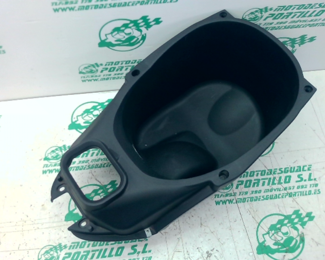 Porta-casco Piaggio liberty 125 i 2023 (2023-2024)