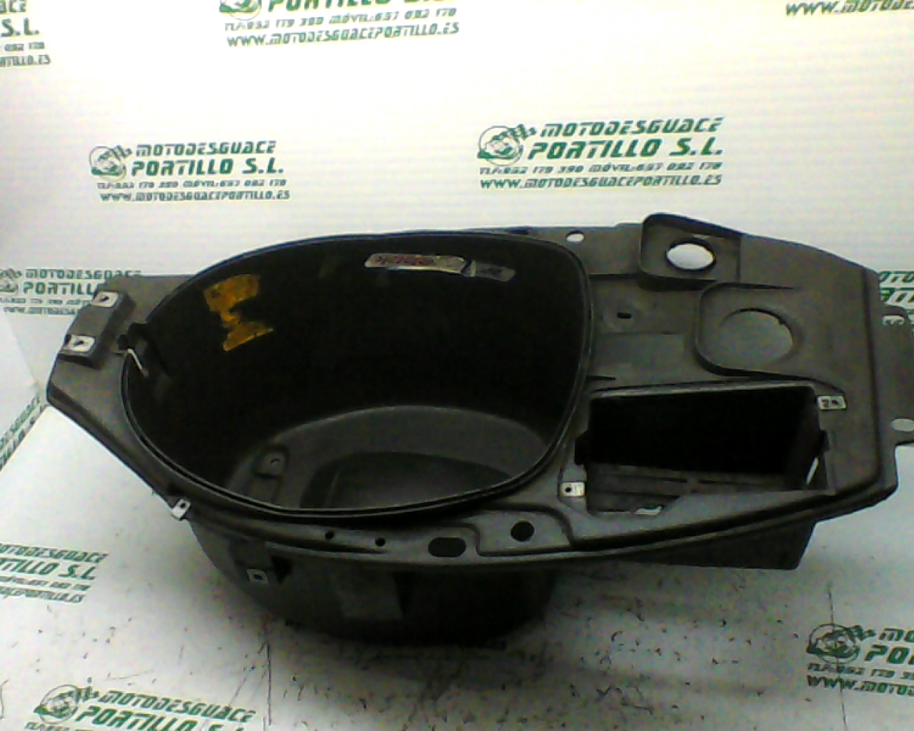 Porta-casco Piaggio NRG MC2   50 (2000-2003)