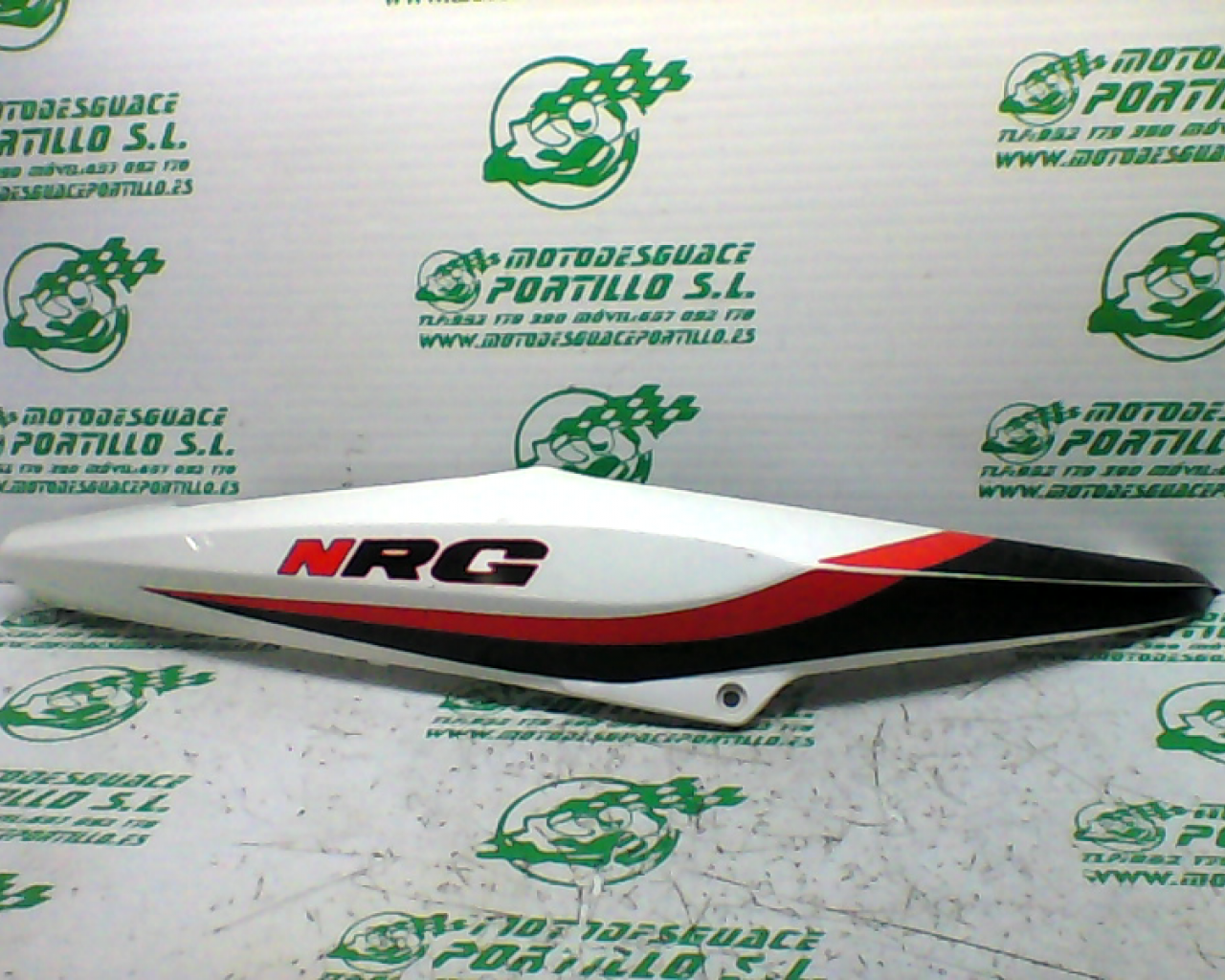 Carcasa lateral trasera derecha Piaggio NRG Power   50 (2007-2009)