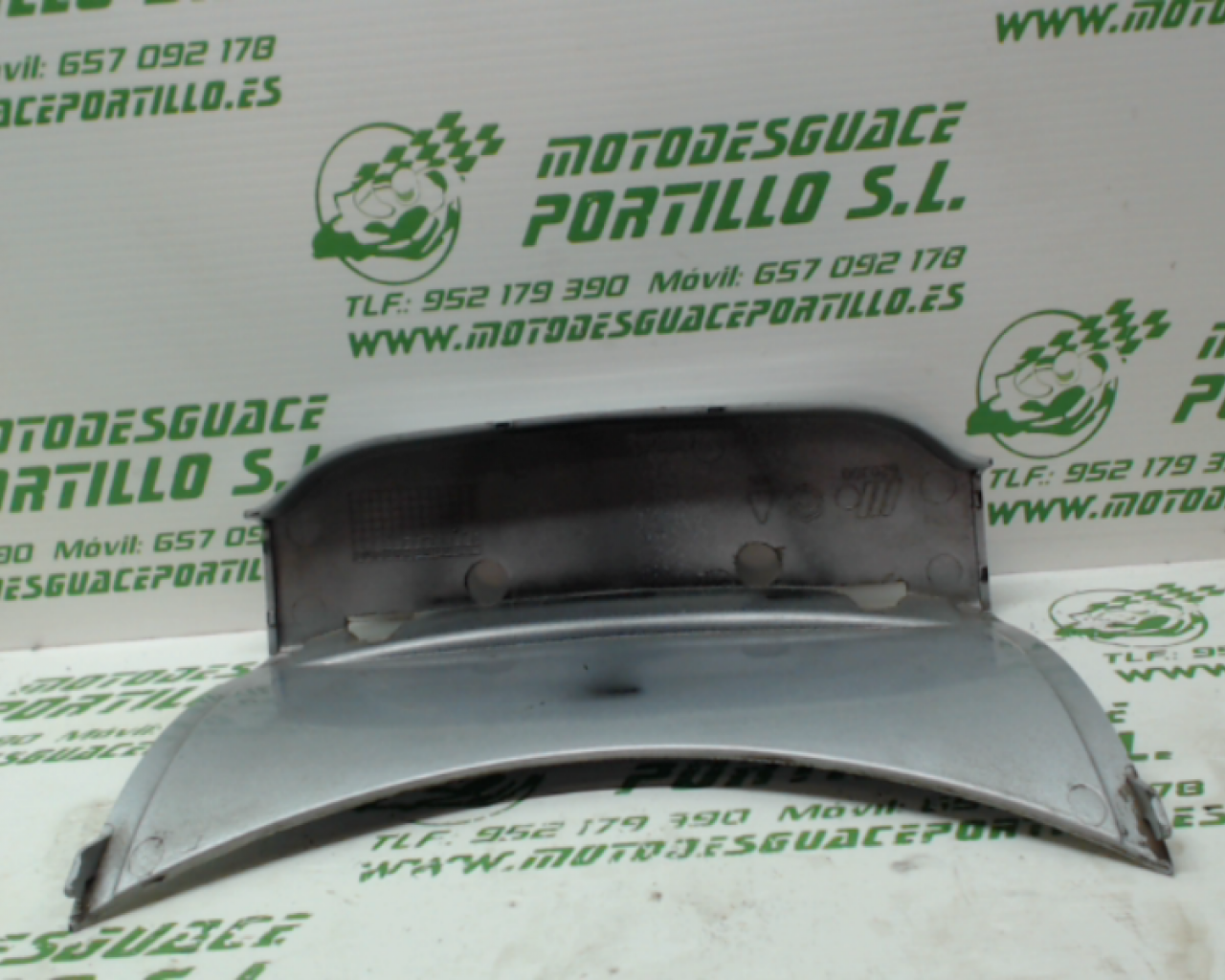 Carcasa trasera Piaggio X8 125 (2005-2007)
