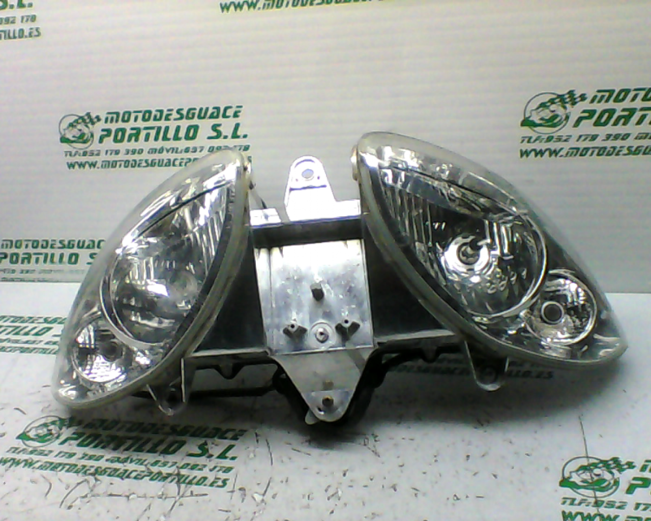 Faro delantero Piaggio X9 125 (2002-2007)