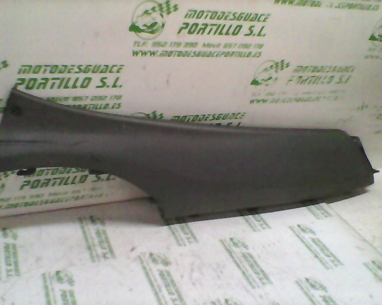 Carcasa lateral derecha Piaggio X9 250 (2002-2003)