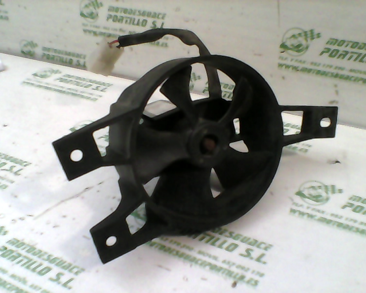 Ventilador del radiador Piaggio X9 250 Motor Honda (2000-2002)