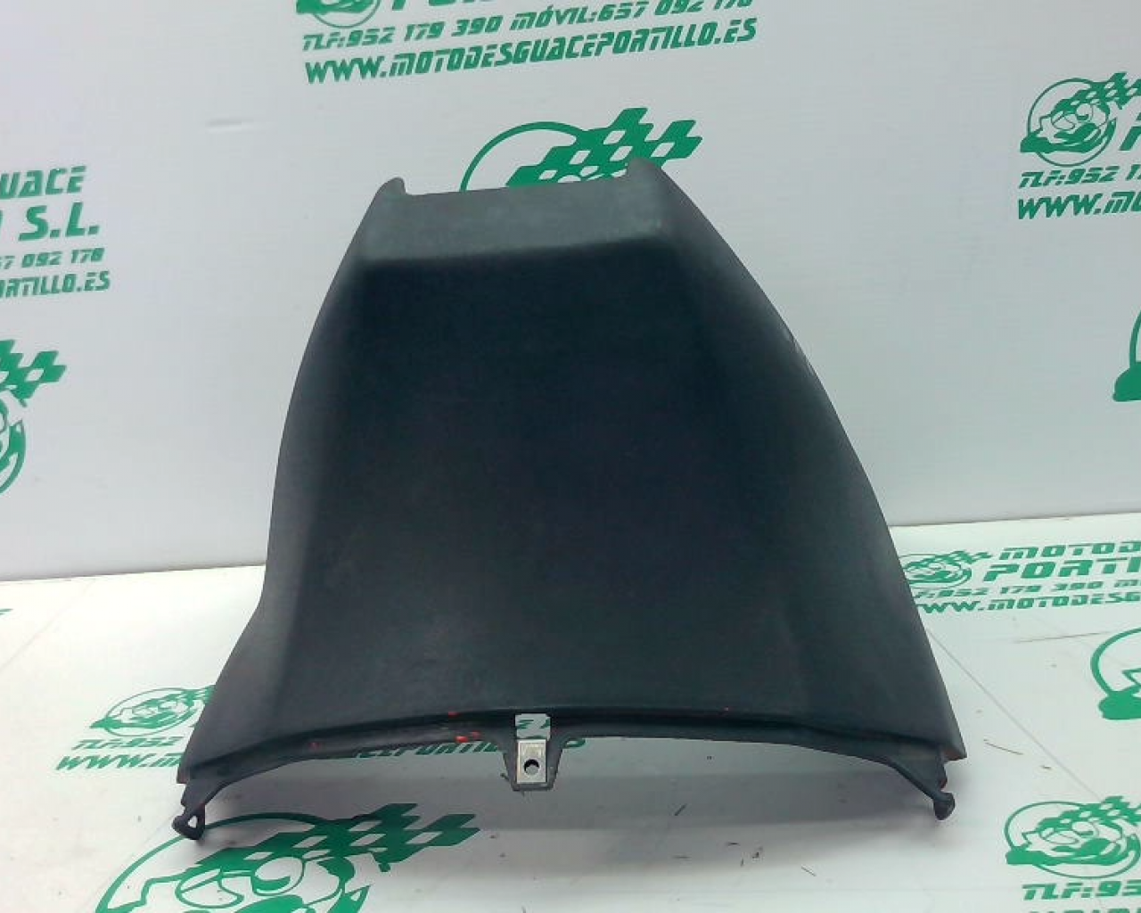 Carcasa delantera del motor Piaggio ZIP AIRE 2T 3   50 (2003-2013)