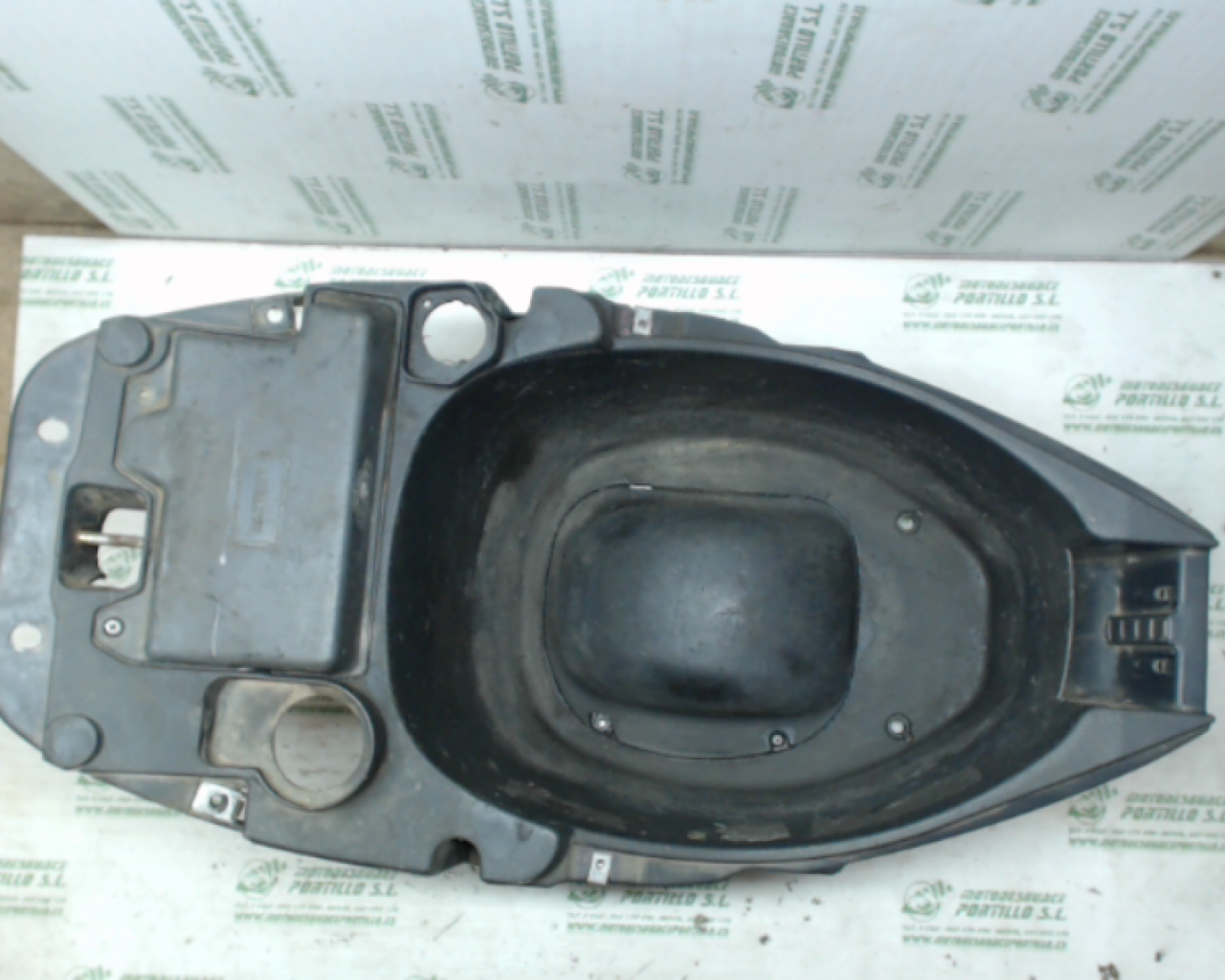 Porta-casco Piaggio ZIP H2O 2T 3   50 (2003-2013)