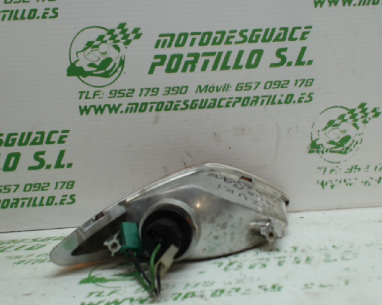 Intermitente delantero derecho Suzuki Burgman 125 (2002-2006)